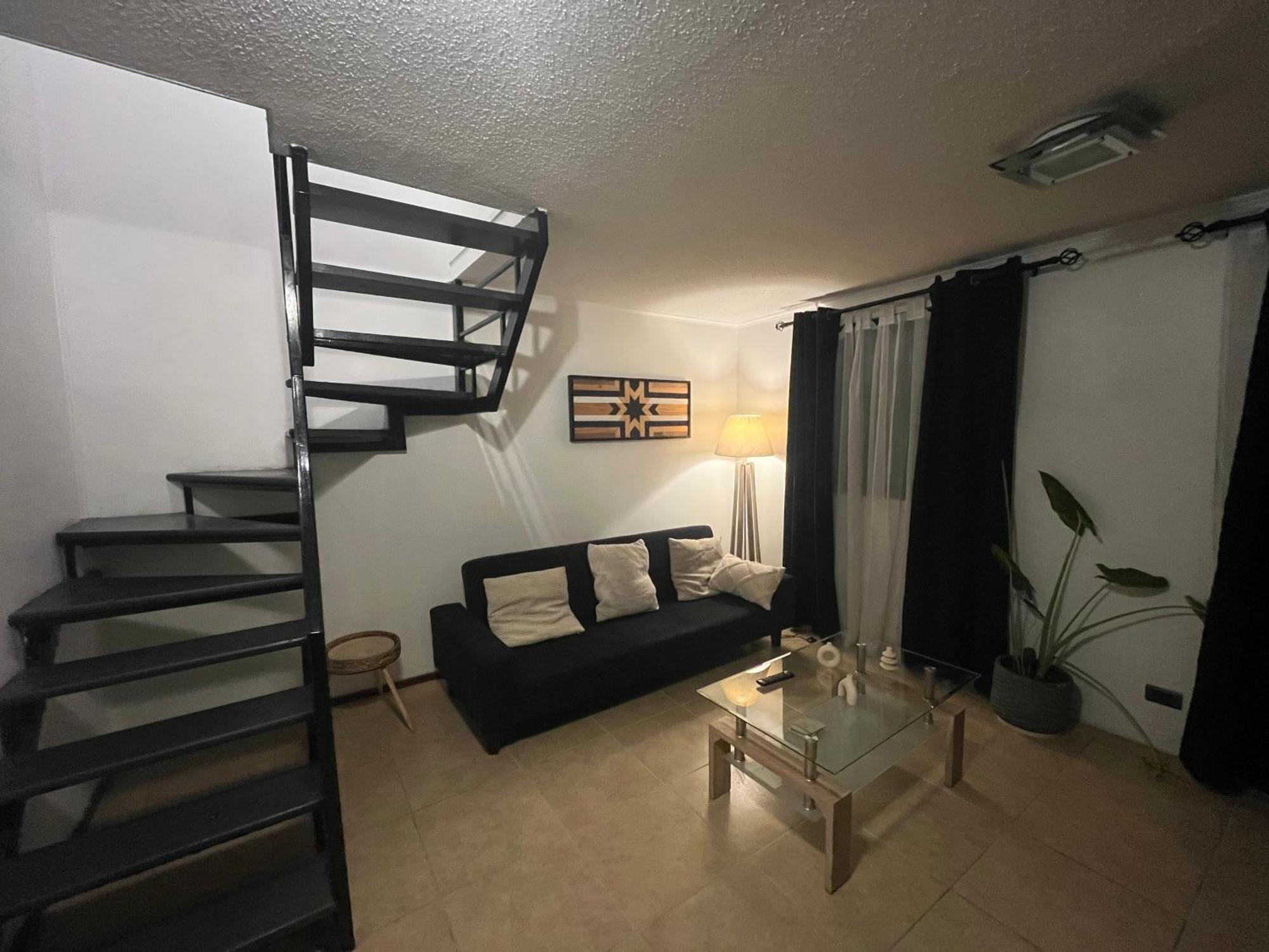 Hostel Tu Espacio Re - Casa II Cerca Del Aeropuerto Santiago de Chile Eksteriør billede